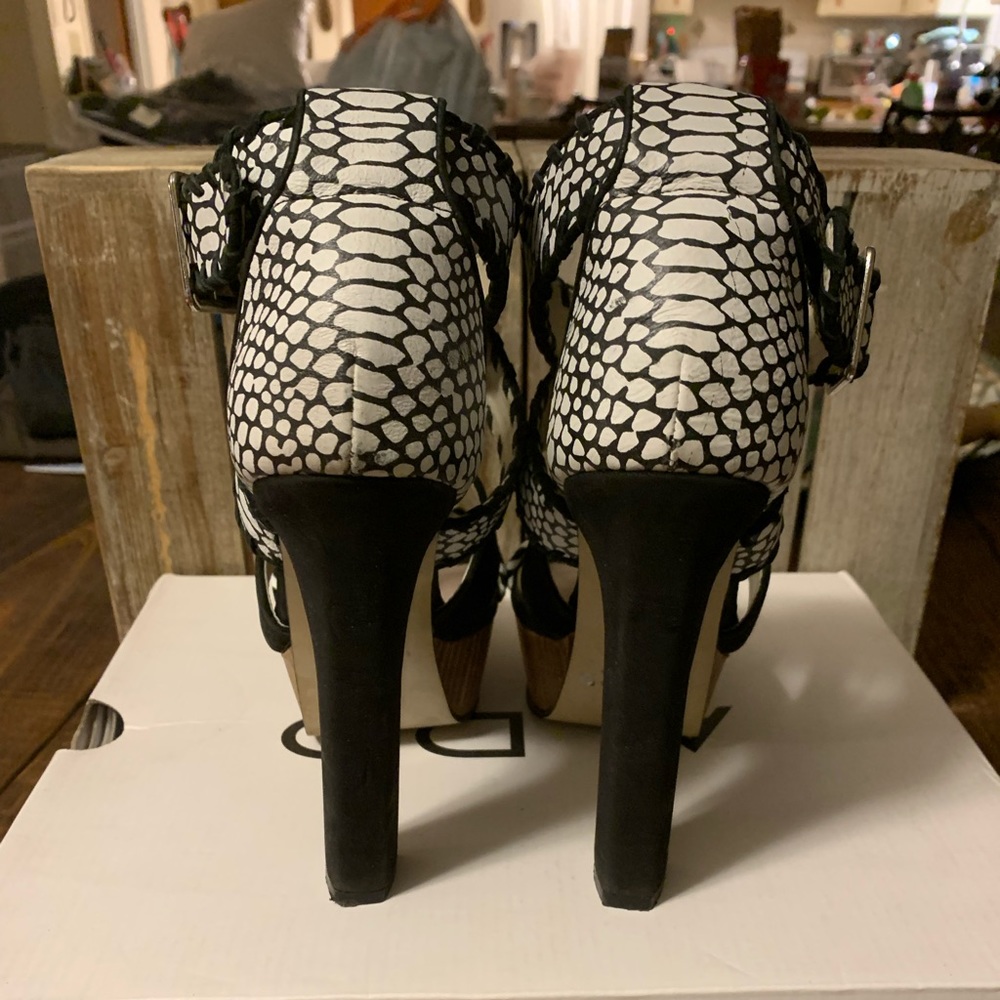 Pre Loved Aldo Platform Heeled Sandals - Picture 4 of 7
